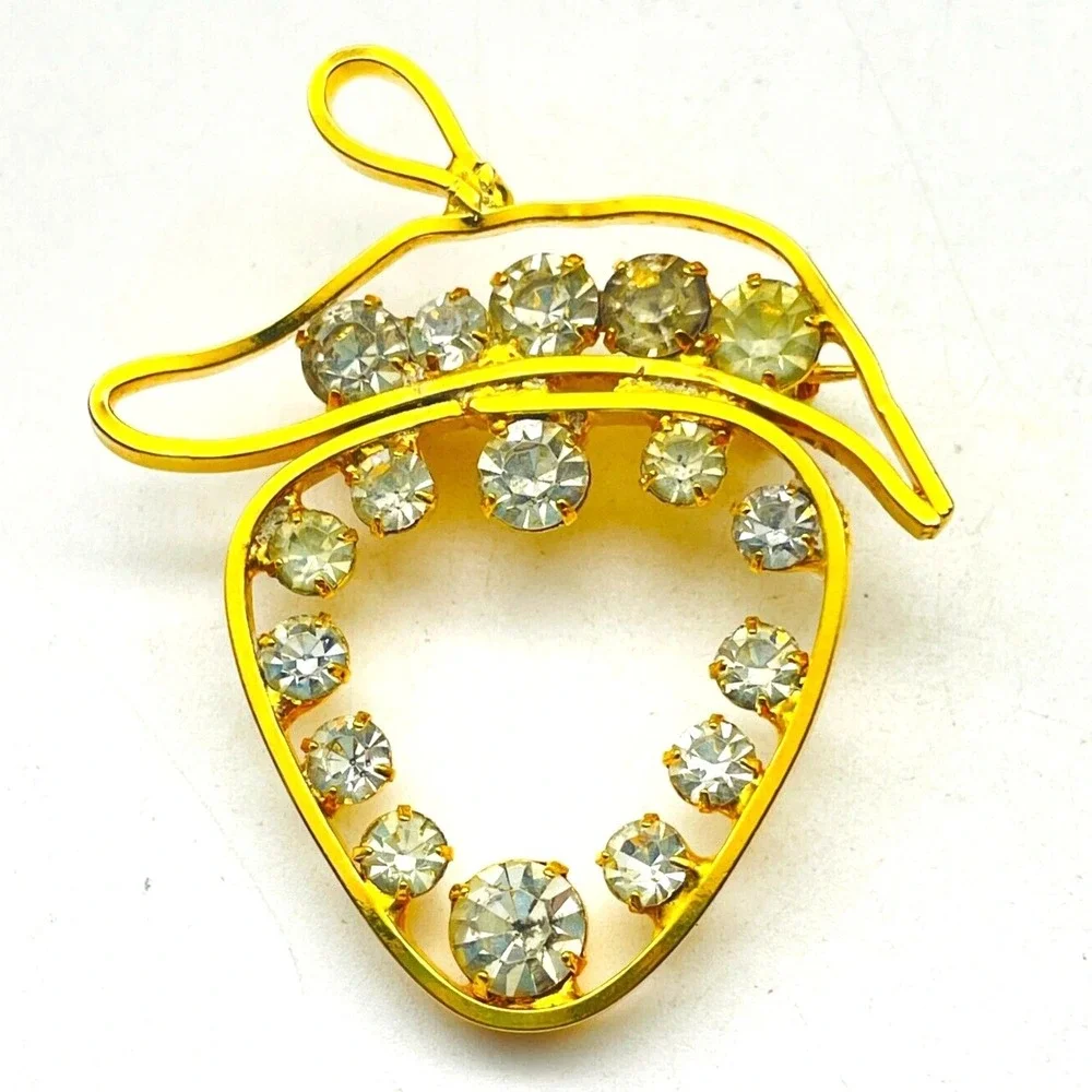 Vintage Strawberry Brooch Pin Gold Tone Clear Rhinestones Fruit Figural Retro